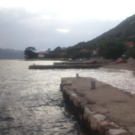 Casa de Férias Smokvica Viganj